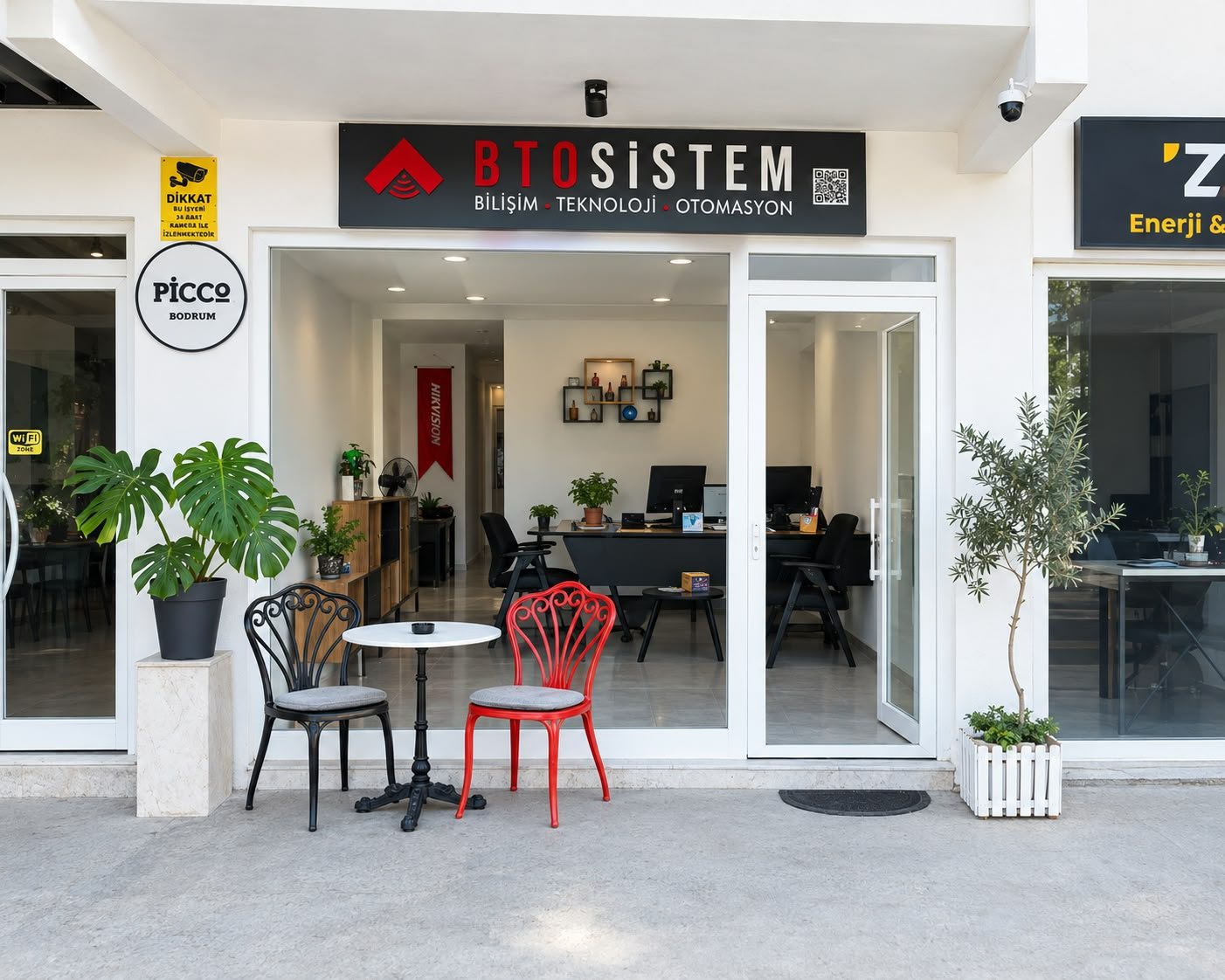 BTOSİSTEM ofisinin önü